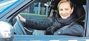 Vněm se objevila jako ztřeštěná zdravotní sestřička Monika, která se zakoukala do gaye. Mihla se také v několika televizních seriálech, jako je Gympl s(r)učením omezeným nebo Redakce.