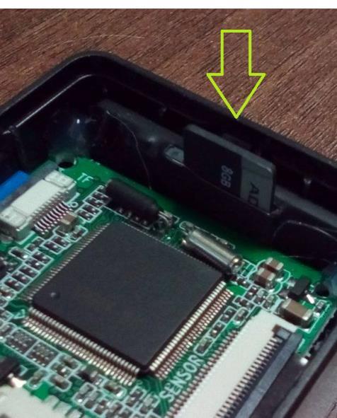 Vložte do přístroje micro SD kartu Stiskněte na dálkovém ovladači tlačítko č. 1 (ON/OFF) Modul je po spuštění v režimu VOX (zvuková detekce nahrávání) Tento mód ukončíte stiskem tlačítka č.