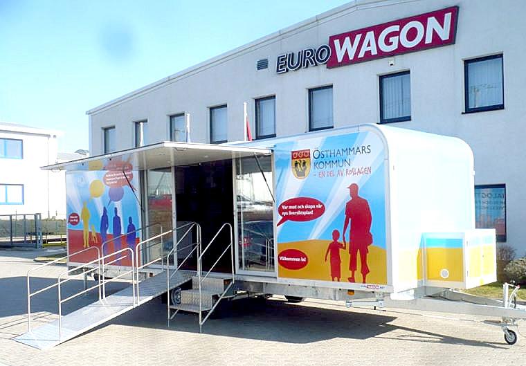 Společnost EUROWAGON, s.r.o. je moderní firma působící na trhu mobilních přívěsů. V průběhu let se z firmy Eurowagon stal přední výrobce kvalitních mobilních přívěsů s různými možnostmi uplatnění.