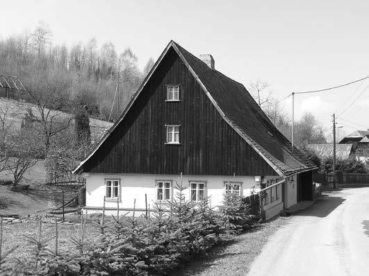 Z historie Těchonína Jak se bydlelo v podorlických chalupách Na výletech po Orlických horách a v jejich podhůří potěší naše oči roubené chalupy a chaloupky, dříve tak typické pro náš kraj.