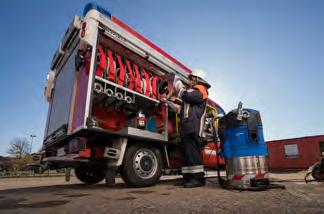 Podtlak: 23/23 Mbar/KPa Příkon pmax: 15 W Přívodní kabel: 1 m Provozní hlučnost: 57 db(a) 31 kg Rozměr (d x š x v): 51 x 48 x 875 mm Univerzální průmyslový