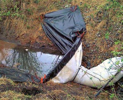 Norné stěny Hydrofobní sorpční hladinový koberec hydrofobní sorpční koberec v odolné variantě