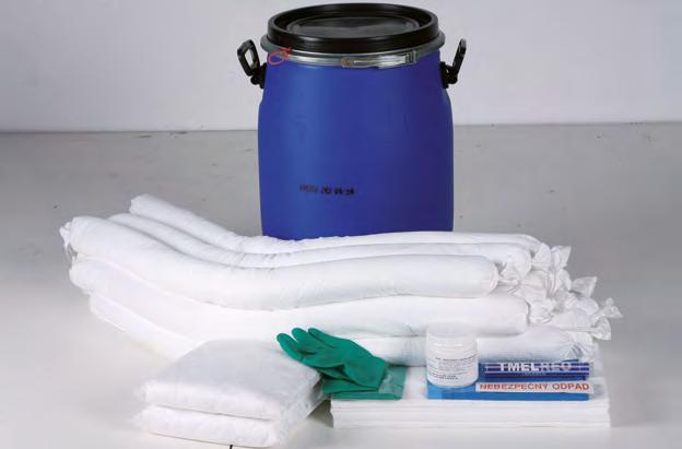 KIT411 KIT211 Malá sudová univerzální souprava univerzální souprava pro manipulaci s emulzemi, ropnými látkami a vodnými roztoky 12x sorpční rohož, 9x sorpční ponožka, 5x sorpční polštář, 1x