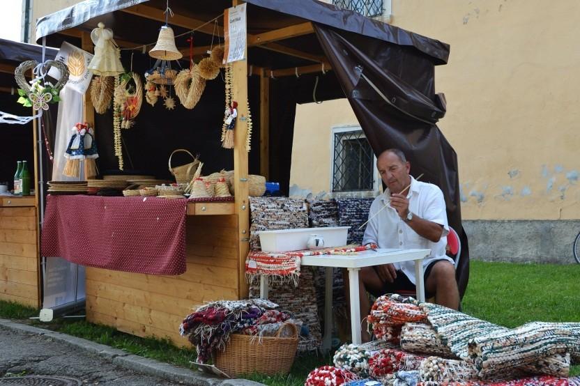 Po uzavřeném jednání certifikační komise se bude moci veřejnost seznámit s novými poskytovateli služeb,