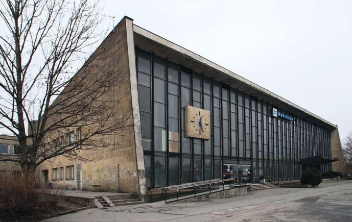 architektura Text a foto Günter Bartoš Brusel v ohrožení V Havířově chtějí zbourat stylové nádraží z šedesátých let. Havířov je zvláštní město.