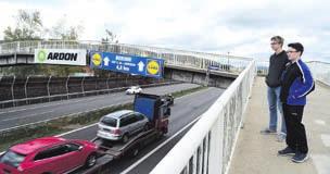 STRANA 6 BEROUNSKO PODBRDSKÉ NOINY 3 mezi berounskými branami eřejné jednání berounských zastupitelů opět také on-line erounští zastupitelé se letos poprvé sejdou ve středu 28. února od 15 hodin.