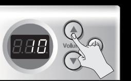 Indikátor Zvukový modul Čelní panel Displej Udává číslo bicí sady, tempo metronomu, apod. [L] (power) vypínač Za/vypíná přístroj.