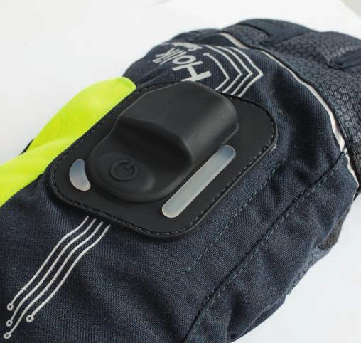 CS EN Instructions for operation and maintenance Material composition Instructions for the SensPro application 3 DE 29 Anleitung zu Bedienung und Wartung der Handschuhe Materialzusammensetzung