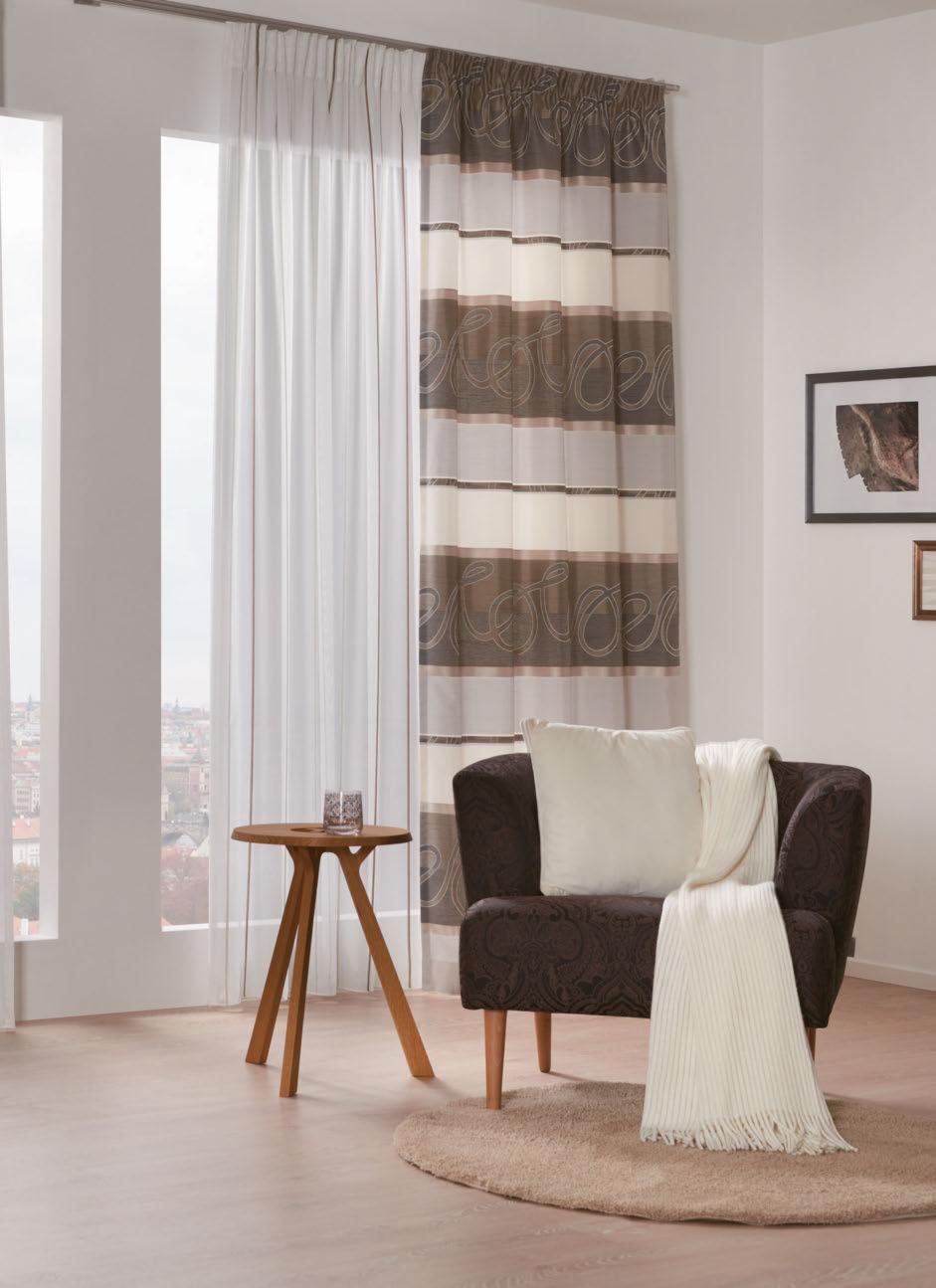 V PŘÍRODNÍCH A ZEMITÝCH BARVÁCH 399,- ZÁCLONA, Dekorační látka k dostání ve 2 barvách, šířka 140 cm, cena za bm, místo