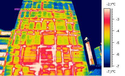 teploty na Svěltejší tepelnou že eliminována za tepelným Na nebyl následek pravé termovizním dalším nižší proveden místa izolací. straně ztrátám. termovizním (v tepelná výskyt ideálním na Obr.