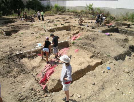 Na druhou stranu je nutno konstatovat, že se doposud nepodařilo navázat užší spolupráci se studenty archeologie a frekventanty doktorandského studia Ústavu pro pravěk a ranou dobu dějinnou Univerzity