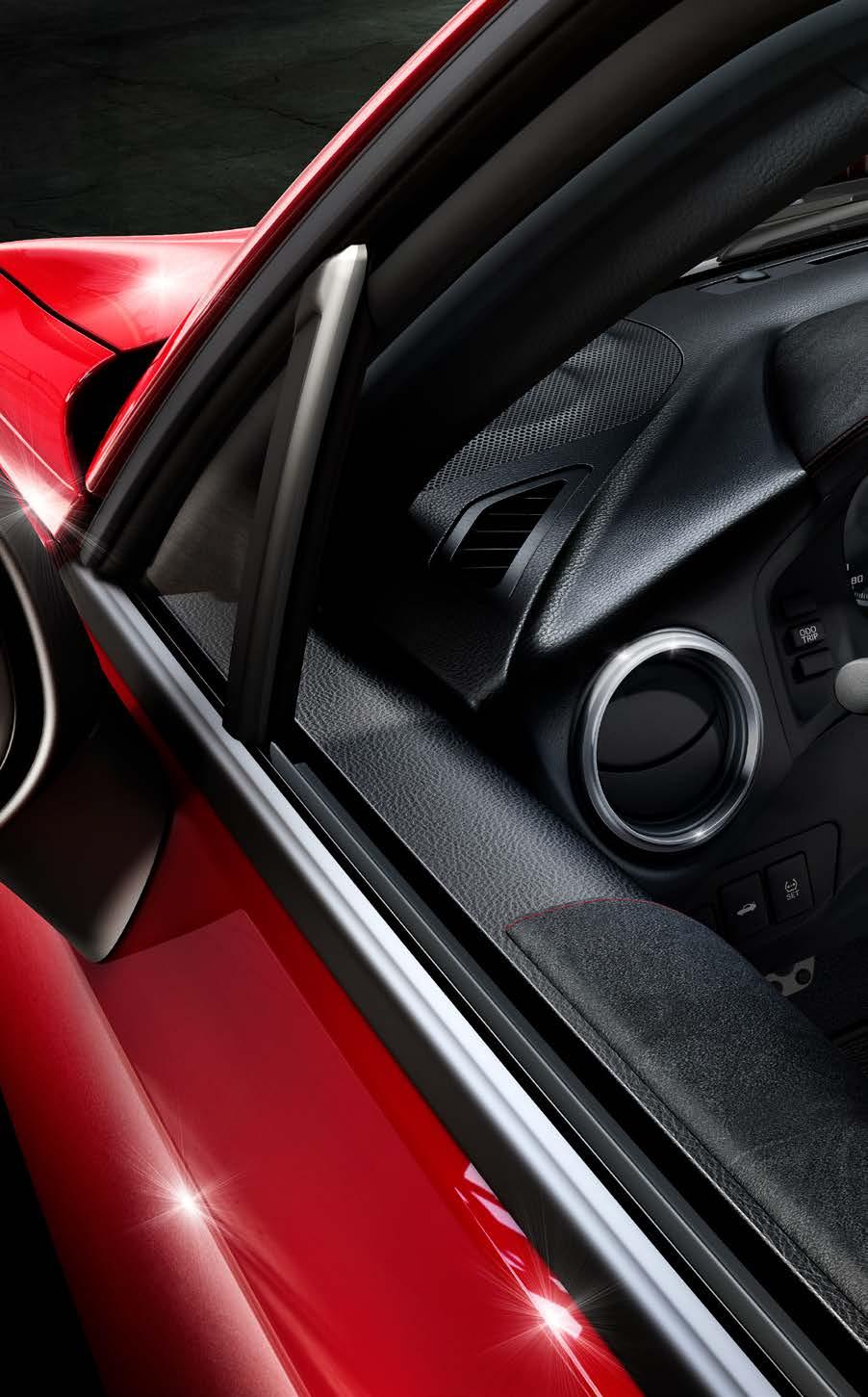 PŘIPRAVEN K AKCI DÍKY POKROKOVÝM TECHNOLOGIÍM VYVINUTÝM PRO SPORTOVNÍ MODELY JE NOVÉ GT86 SPLNĚNÍM SNU KAŽDÉHO