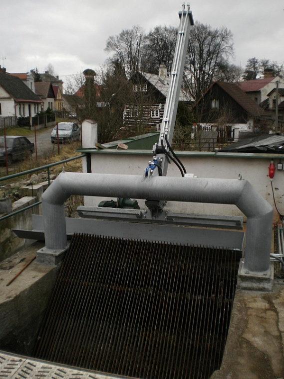 ROZDĚLENÍ HYDRAULICKY POHÁNĚNÝCH ČISTÍCÍCH STROJŮ 1 ROZDĚLENÍ HYDRAULICKY POHÁNĚNÝCH ČISTÍCÍCH STROJŮ: 1.