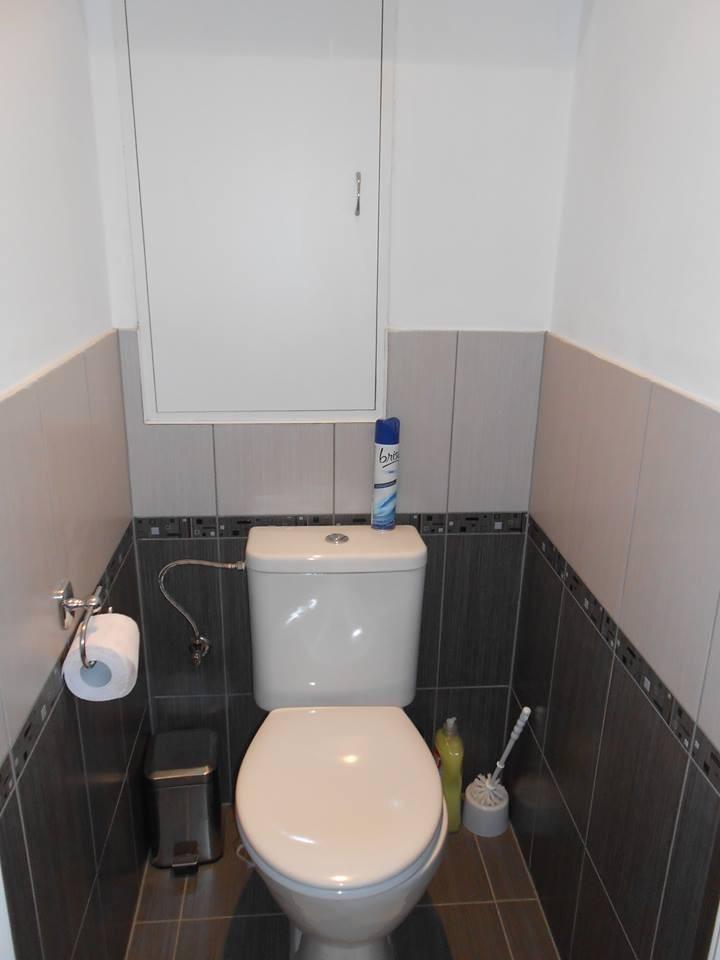 E)foto WC a chodba - vše z vlastní