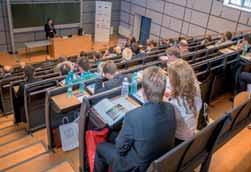VĚDA A VÝZKUM SCIENCE AND RESEARCH ZÁVĚR Na základě experimentálně naměřených hodnot pro referenční beton C1 a optimalizovaný beton C2 byl metodou TDA proveden výpočet vynucených napětí.