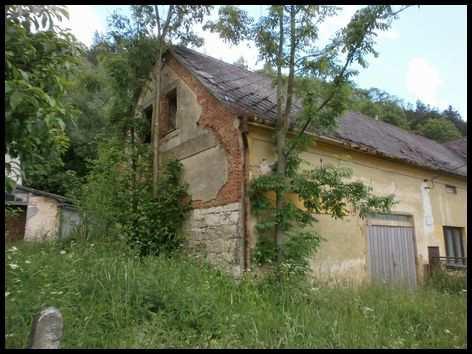 Přední strana domu