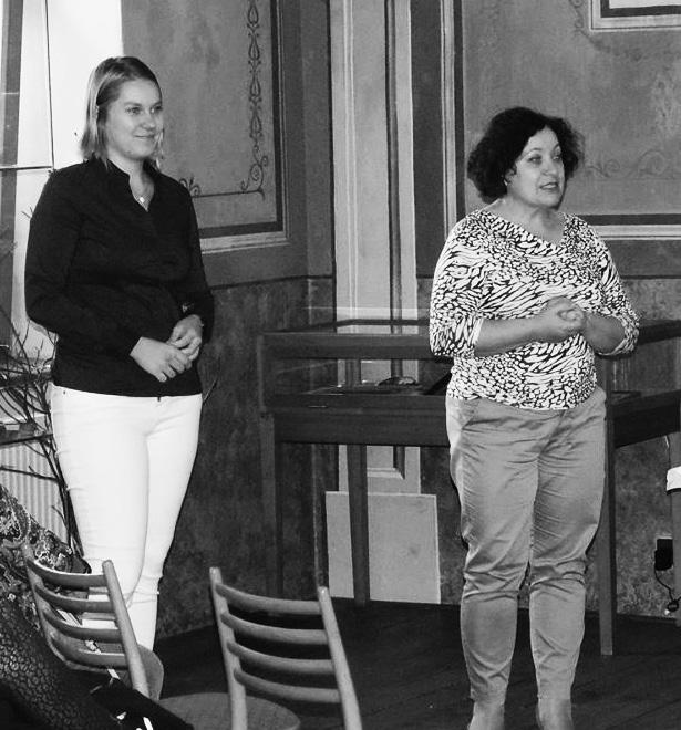 Přednášku měla pro návštěvníky výborně připravenou Erika Koukalová, která pracuje v Městském kulturním centru Hulín, a to jak v Informačním centru Hulín, tak v Městské knihovně v Hulíně, zároveň je