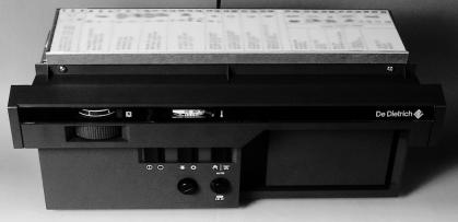 Ovl dacì panel a p ÌsluöenstvÌ Ovl dacì panel Standard kontrola provozu kotlov termostat 0-0 teplomïr mìsto pro ekvitermnì regul tor nebo modul MB velkoryse dimenzovan a oznaëen prostor pro
