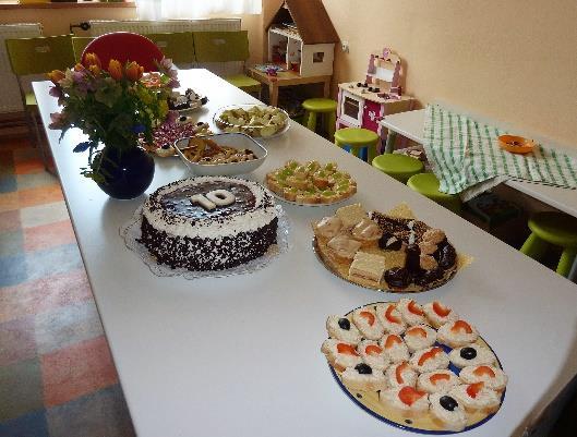 Mezi členy tohoto sdružení patří i prarodiče navštěvující Radovánek. Jsme vděční za příležitost spolupodílet se na posilování vztahů mezi generacemi v rodinách.