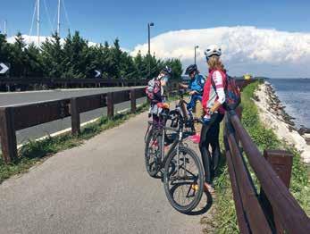 Náročnost: lehká Délka tras: cca 200 km. Odjezdová místa: Písek, Č. Budějovice, Kaplice. Ubytování: hotel*** v blízkosti pláže 2lůžkové pokoje s koupelnou a WC.