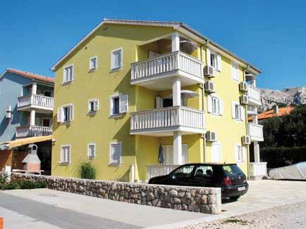 Stravování: u apartmánů vlastní nebo možnost dokoupení polopenze, u pokojů polopenze - snídaně formou bufetu, večeře servírovaná s výběrem ze 2 jídel, salát dezert + 1 nápoj v ceně (sklenička vína,