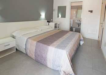 Lido di Jesolo Itálie HOTEL ATENE *** HOTEL PICCADILLY *** Poloha: v centrální části Lido di Jesola, kousek od nákupní třídy, hotel nedávno po rekonstrukci, 30 m od pláže.