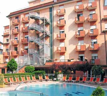 Cena nezahrnuje: turistickou taxu splatnou na místě 1,5 EUR/osoba nad 10 let/noc. Fakultativní nabídka: doprava 2 100 Kč, komplexní pojištění 330 Kč/os.