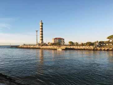 Lido di Jesolo Itálie HOTEL TROPICAL *** HOTEL TOLEDO *** Sleva 5 % z ceny ubytování při uhrazení zájezdu do 31. 3. 2019 HOTEL TROPICAL 25. 5. 30. 5 7. 9 14. 9. 30. 5. 15. 6.