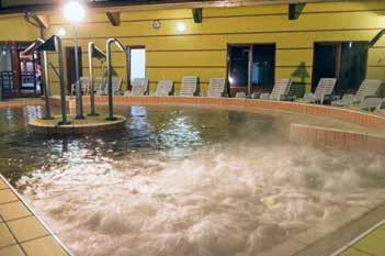 Jufa Vulkan Thermen Resort Celldömölk se nachází cca 1,5 km od lázeňského městečka Celldömölk, ležícího na úpatí vyhaské sopky Ság-hegy a patří mezi dosud málo známé oblasti na jihu Malé uherské