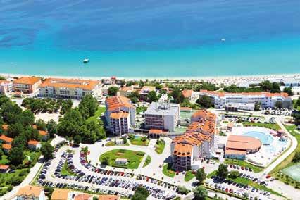 Mezi nimi mají významné místo turisté z Čech, kteří jsou zde odjakživa velmi vítáni. Byli to právě Češi, kteří dali podnět k rozvoji cestovního ruchu na tomto ostrově.