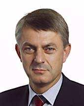 Petr DUCHOŇ EPP-ED Občanská demokratická strana Výbor pro rozpočtovou kontrolu Delegace pro vztahy se Spojenými státy http://www.petrduchon.cz PETR DUCHOŇ PRO EU PROTI EU ABS.