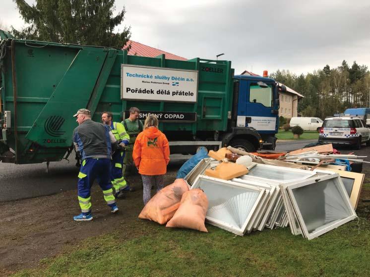 obecního úøadu oèekávána obèany, kteøí mìli pøipravené vìci k likvidaci.