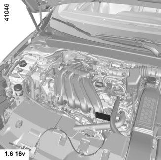 IDENTIFIKAČNÍ ŠTÍTKY MOTORU (1/2) A 1 2 3 A A Údaje uvedené na