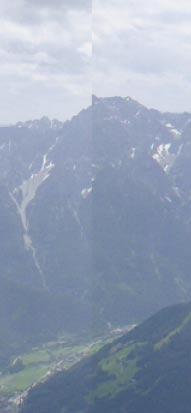 existuje celá řada. Často se sice ovládají velmi jednoduše a pracují rychle, avšak kvalita vytvořených panoramat tomu leckdy odpovídá.