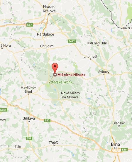Podniková prodejna Mlékárně však chybí podniková prodejna, která by mohla prodej výrobků podpořit. Například konkurenční mlékárna Olma svoji podnikovou prodejnu má. (www.tatramleko.cz, www.olma.