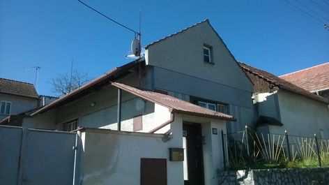 ZNALECKÝ POSUDEK č. 5112-57/2017 O ceně pozemku p.č.st.181, zastavěná plocha a nádvoří, o velikosti 328 m 2, jehož součástí je rodinný dům Ptení č.p.259, vč.příslušenství a pozemků p.č.162.
