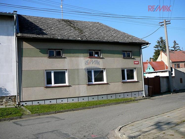 Srovnávané nemovitosti rodinný dům 1. Identifikace Záznam o prodeji srovnávané nemovitosti č. 1 Prodej, Rodinný dům, 104 m 2, Partyzánská, Ivanovice na Hané, okres Celková cena: 1.379.