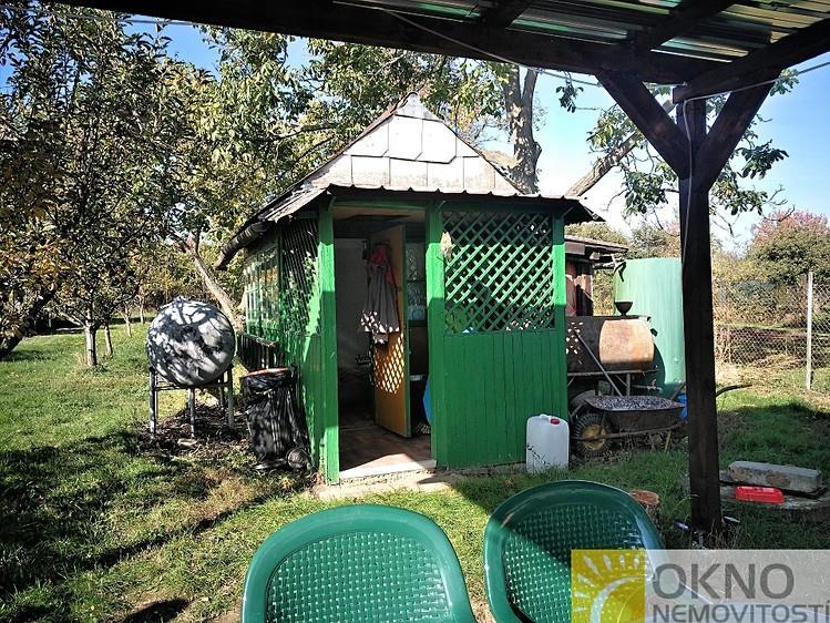Srovnávané nemovitosti - zahrada 1. Identifikace Záznam o prodeji srovnávané nemovitosti č. 1 Prodej, Pozemek, 507 m 2, Ivanovice na Hané, okres Celková cena: 120.