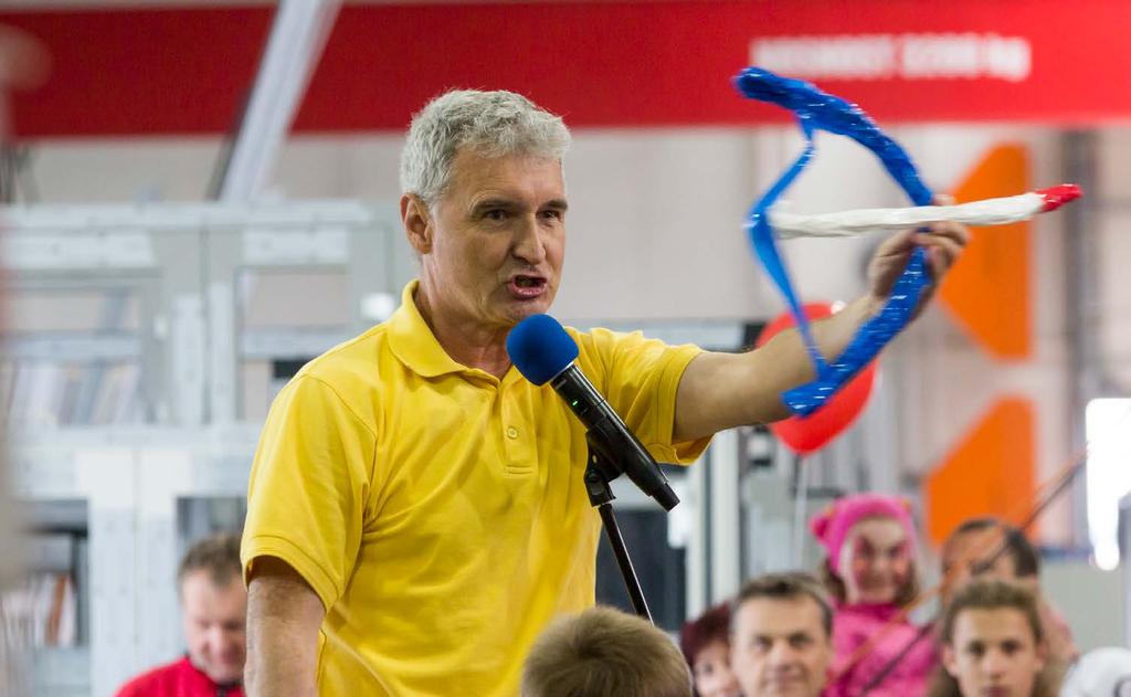 Točíme ji osmnáctou sezónu a ve stejné partě jako na začátku. Zajímavostí je, že v týmu jsou pouze chlapi. Jedinou ženou je dramaturgyně a ta je nad námi a sleduje nás ze své kanceláře.