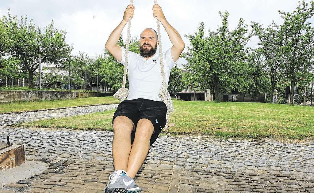 Česká republika 27. října 2016 27 Lyžař Jan Hudec, který se rozhodl místo Kanady reprezentovat Českou republiku, chce jet všechny závody Světového poháru ve sjezdu asuper-g.