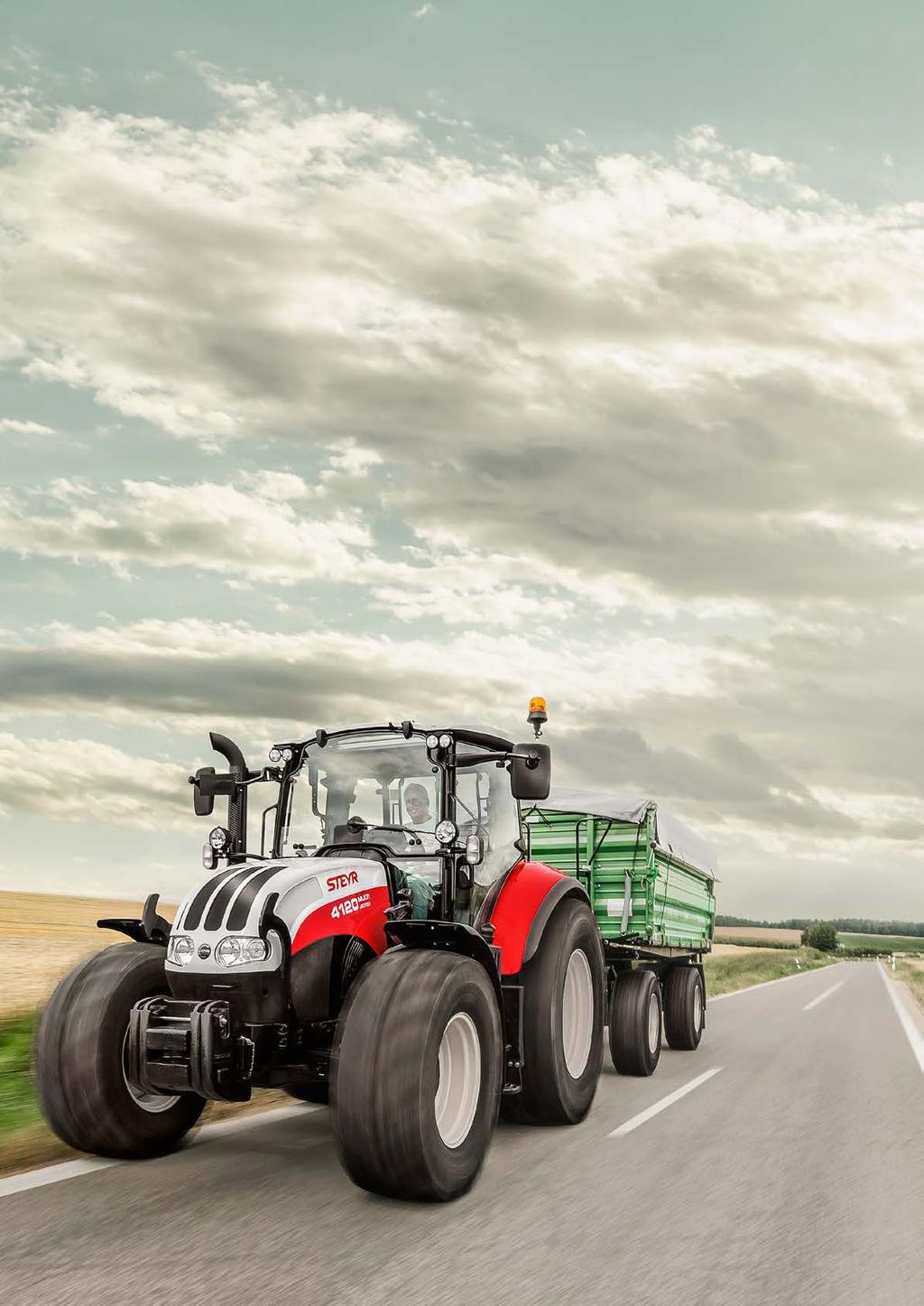 MULTIFUNKČNÍ ROZDĚLENÍ SÍLY: 0 km/h ECO při 1730 ot/min: o 11 % nižší spotřeba pohonných hmot 13 rychlostních stupňů v hlavním pracovním rozsahu, mezi,5 a 12 km/h, vyšší výkon při práci na poli,