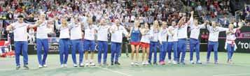 Ve druhém pokračování ovšem zkušená hráčka dominovala a soupeřce dovolila jedinou hru. V rozhodujícím dějství sice ztratila nadějný náskok 5:2, v desáté hře přesto utkání ukončila.