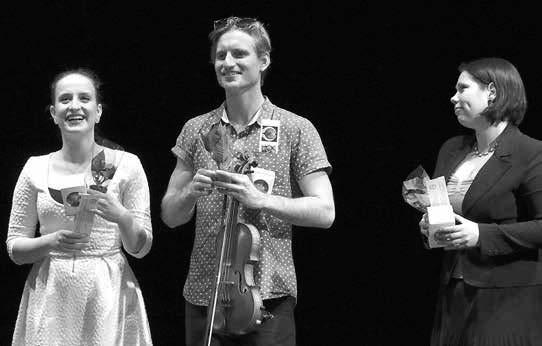 Pondělí 28. listopadu 2016 KULTURA NA SLOVÁCKU 13 Ivana s Markem výtěžek z bazaru zdvojnásobí!