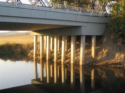 Silniční most na přítoku Blanice