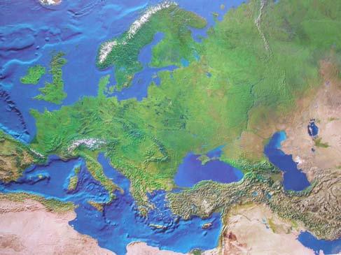 (areálů) Ekologická biogeografie: interpretuje biogeografické jevy na základě vlastností prostředí Historická biogeografie: interpretuje a rekonstruuje rozšíření organismů na základě historických