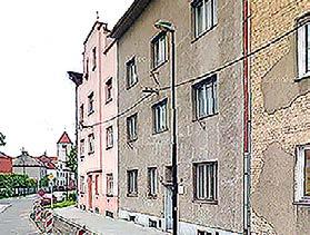 státního objektu Krajského soudu v Hradci Králové. Tím došlo k eliminaci výdajů za hrazený nájem.