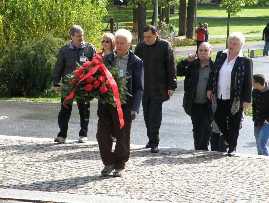 OV KSČM Ústí nad Labem ČERVEN 2015 www.usti-kscm.cz ov.usti@kscm.cz ovkscm.ul@quick.