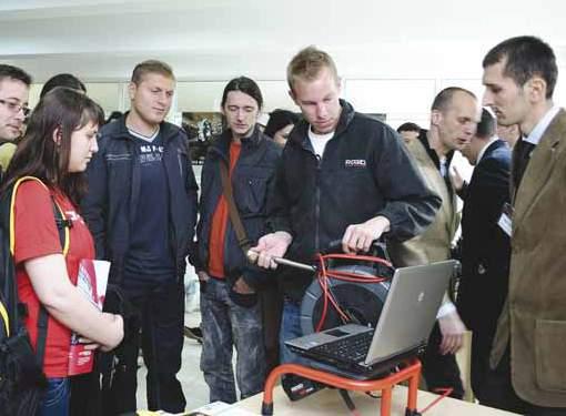 Společnost RIDGID je přesvědčena, že její zákazníci mohou být spokojeni pouze pokud jsou vysoce motivovaní a spokojení její zaměstnanci!