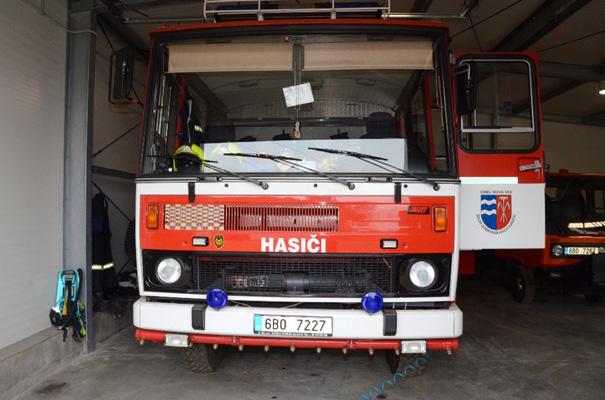 Sbor dobrovolných hasičů v Nové Vsi hledá své nástupce! Hledáme chlapce a děvčata ve věku 8 15 let, kteří mají zájem o hasičskou činnost. Od začátku roku 2018 bude založen kroužek malých hasičů.