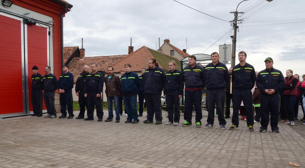 V Restauraci U Slavíků je čekal slavnostně upravený sál, občerstvení a zábava. Program zahájila místostarostka Mgr.